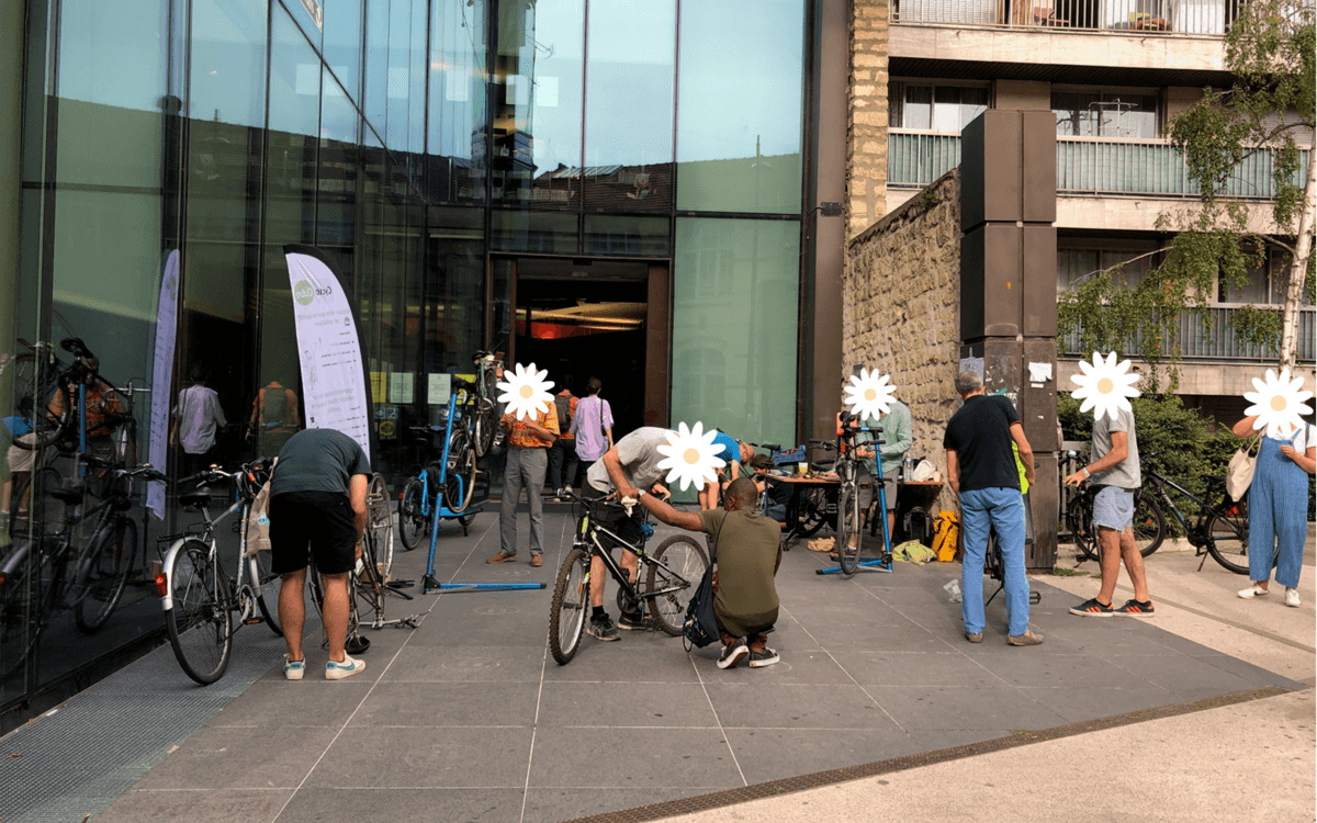Atelier d'auto-réparation de vélo avec Cyclocube