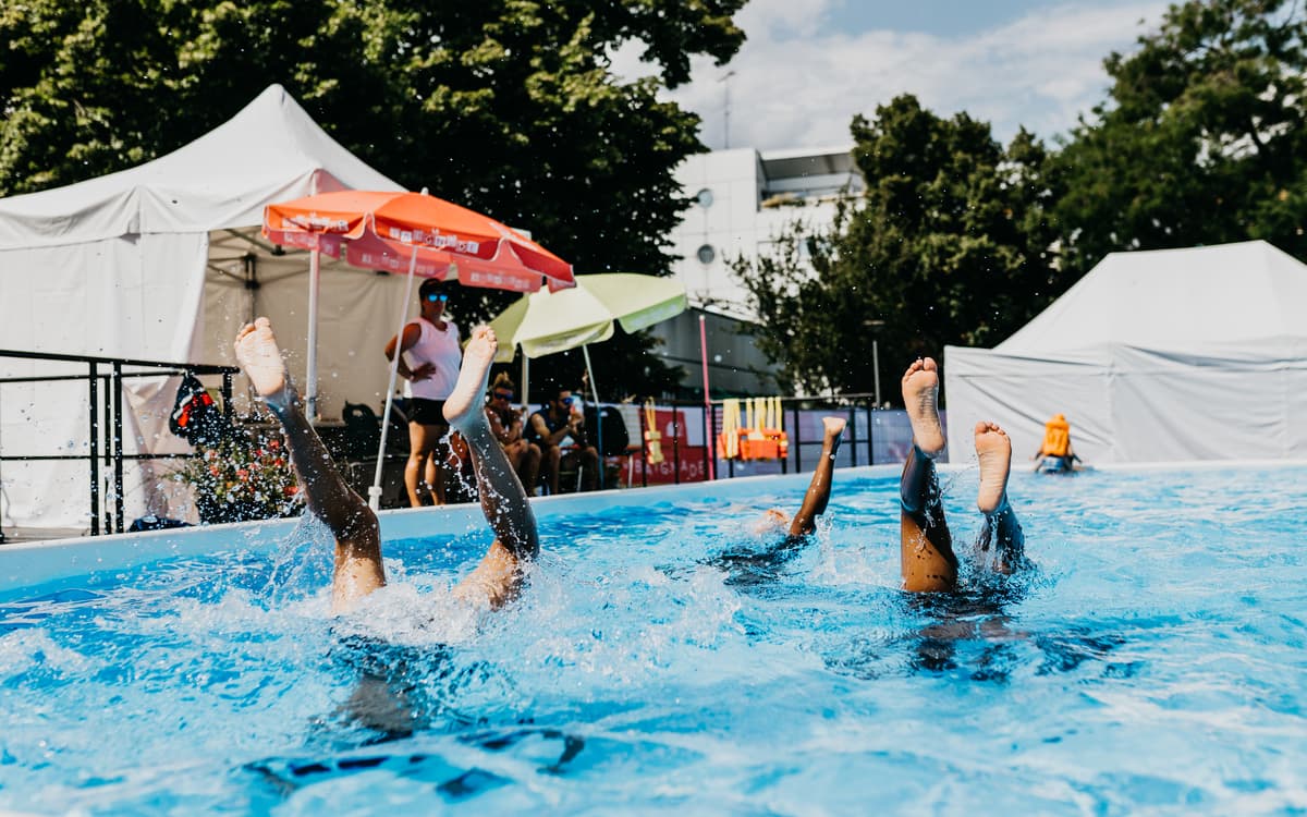 Baignade et base de loisirs estivales au Centre Sportif Jules Noël