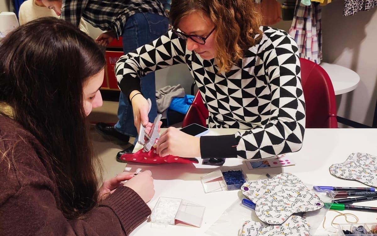 Atelier couture : Serviettes hygiéniques lavables et solidaires