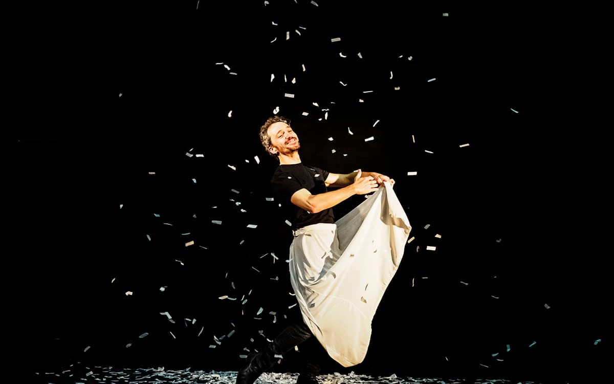 Les Paillettes de leur vie ou la paix déménage