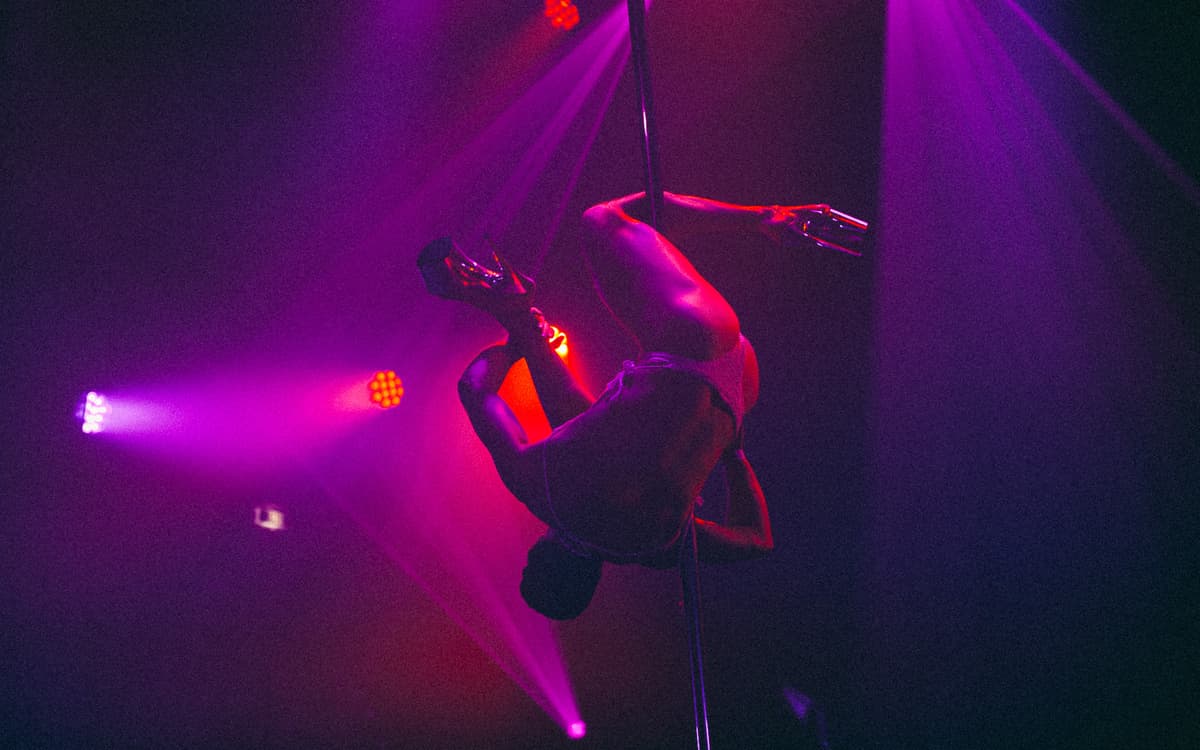 Atelier – Pole Dance Initiation à La Machine !