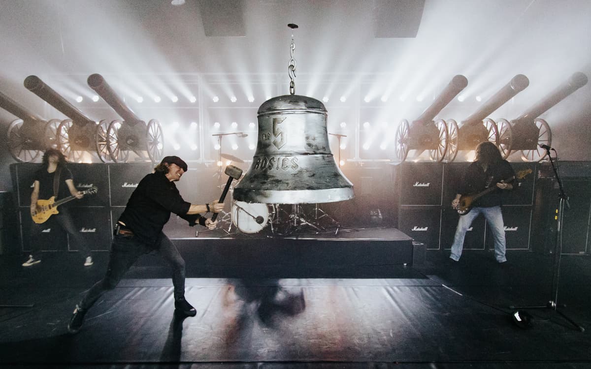 The 5 Rosies : Tribute to AC/DC à La Cigale