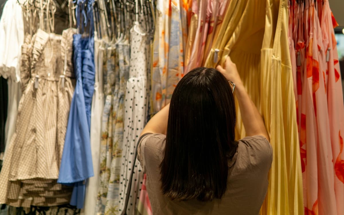 Sous toutes les coutures, focus sur le vêtement en bibliothèques !