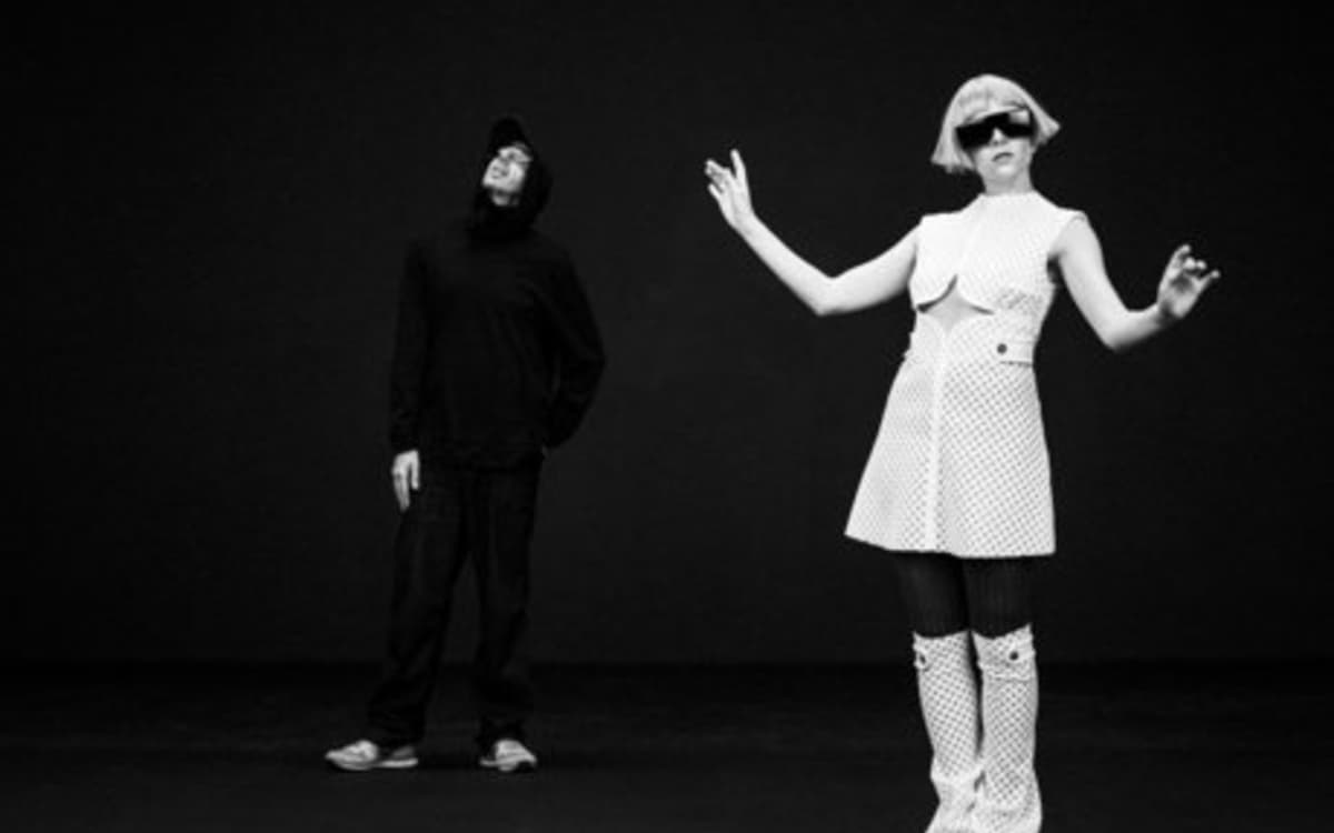 Tomora : Aurora X Tom Rowlands (The Chemical Brothers)