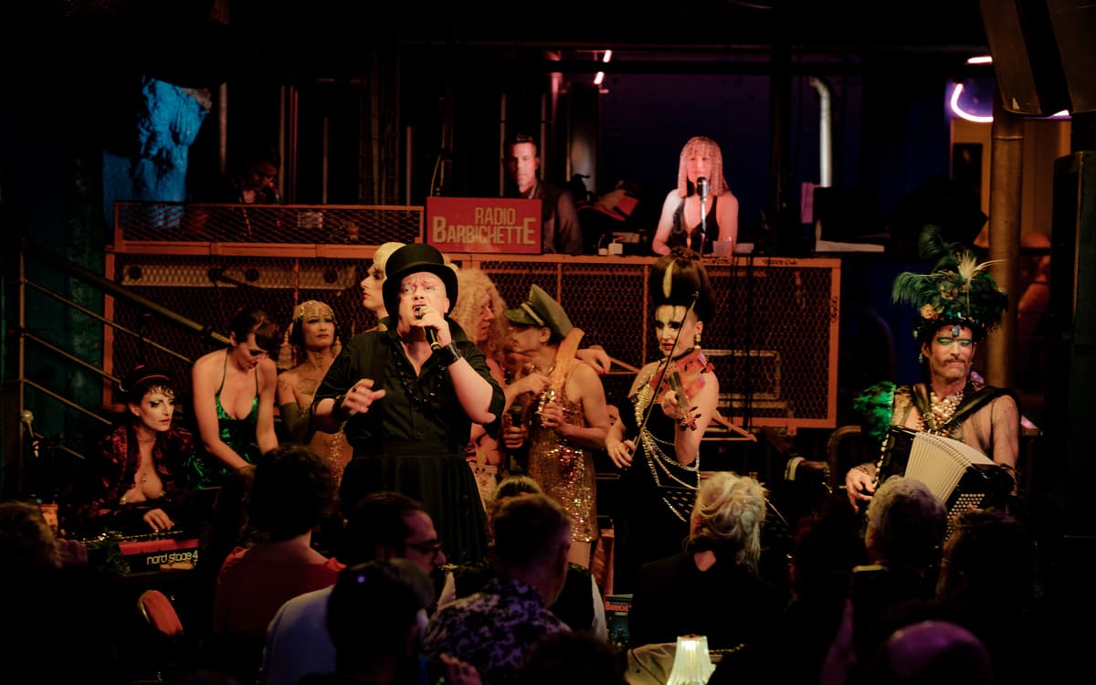 La Barbichette Cabaret sur scène à La Machine du Moulin Rouge !