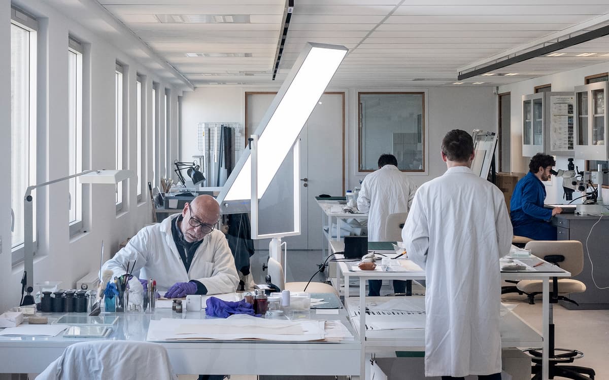 Journées Européennes des Métiers d'art : visite du département pour la préservation du patrimoine photographique de la Ville de Paris