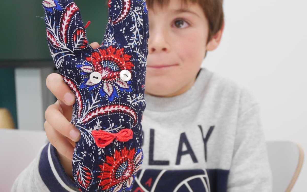 Atelier créatif textile "Redonner vie à un doudou" avec l'association le Lab Mobile