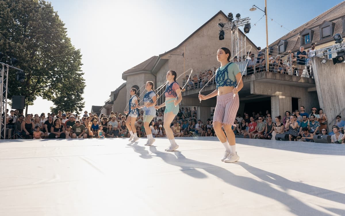 « HIT OUT » de Parini Secondo x Bienoise au Festival Jogging !