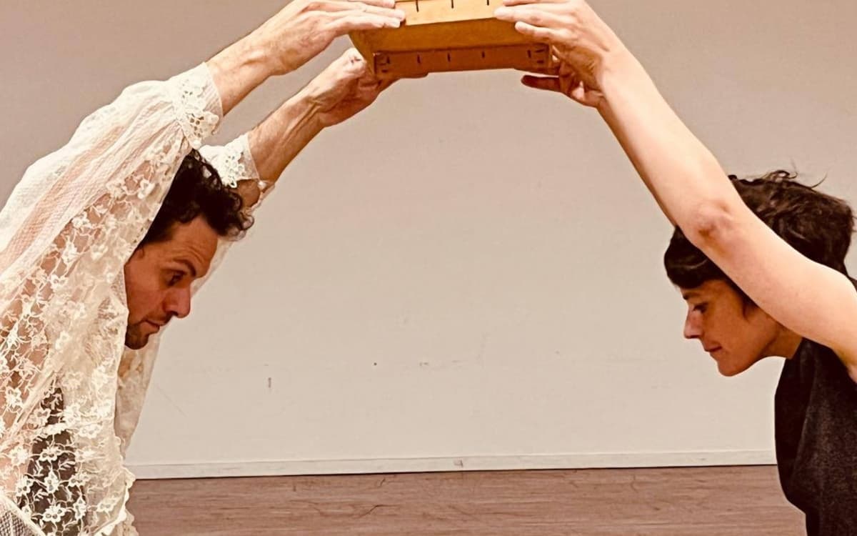 Performance dansée et contée : À un fil