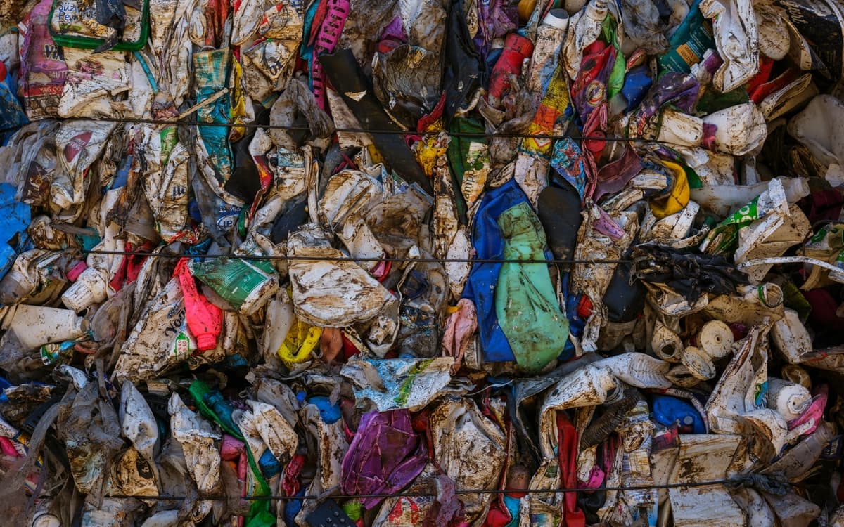 De la fast-fashion à la mode éthique : une mode durable est-elle possible ? (titre provisoire)