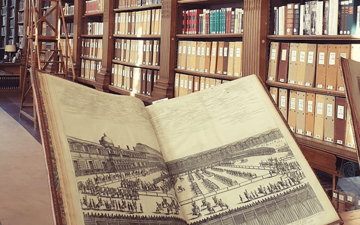Les bibliothèques de Paris, lieux et collections ïnouis