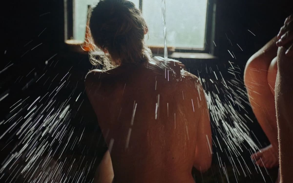 Ouvrez les Yeux doc : projection du film "Smoke Sauna Sisterhood"