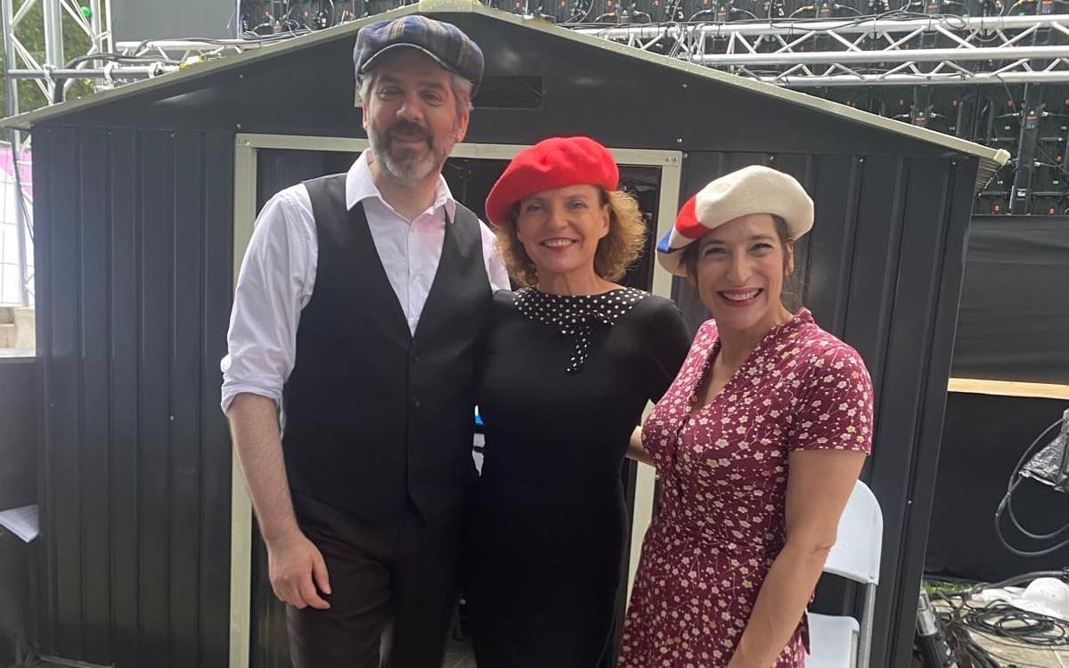 Refrains de Paris et d'Ailleurs !