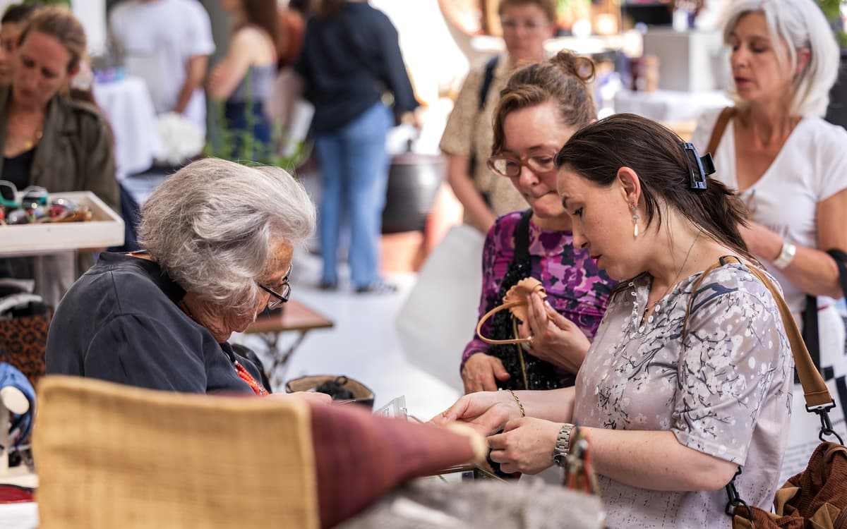 Braderie Humanitaire : Sauver les enfants des rues
