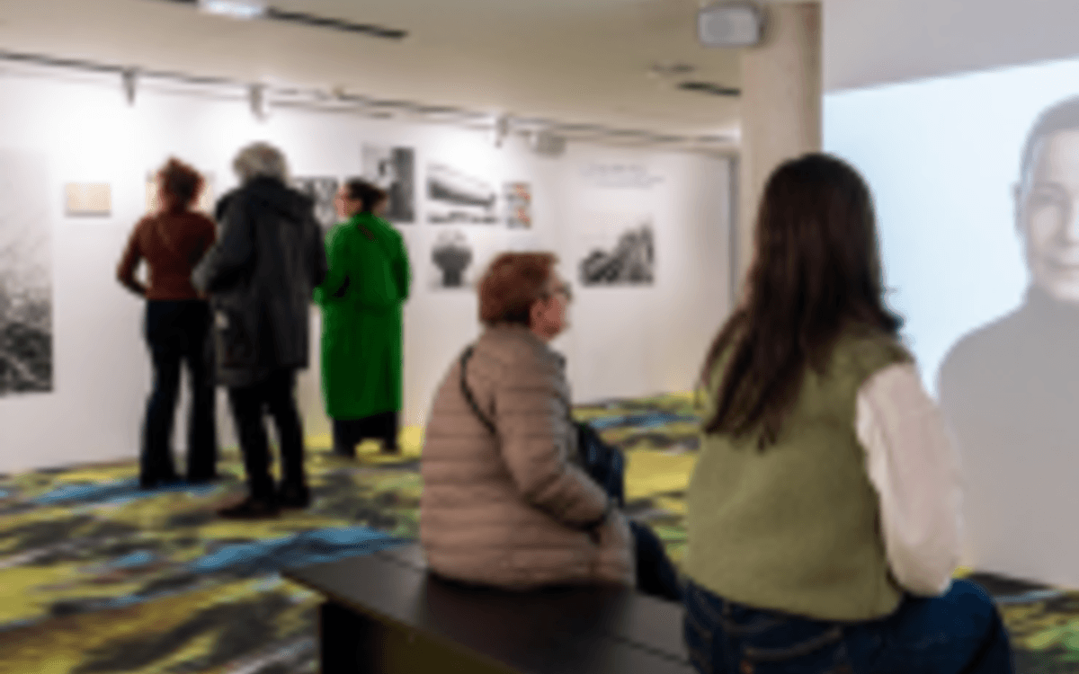 Visite guidée de l'exposition Simone Veil. Mes sœurs et moi