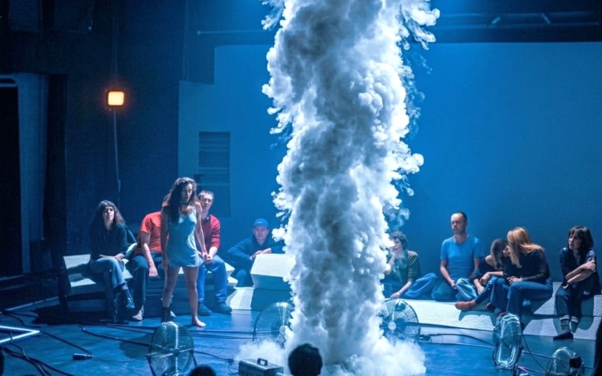 ELODIE SEGUI ABD EL KADER / À MOITIÉ NUS DANS LA TEMPÊTE