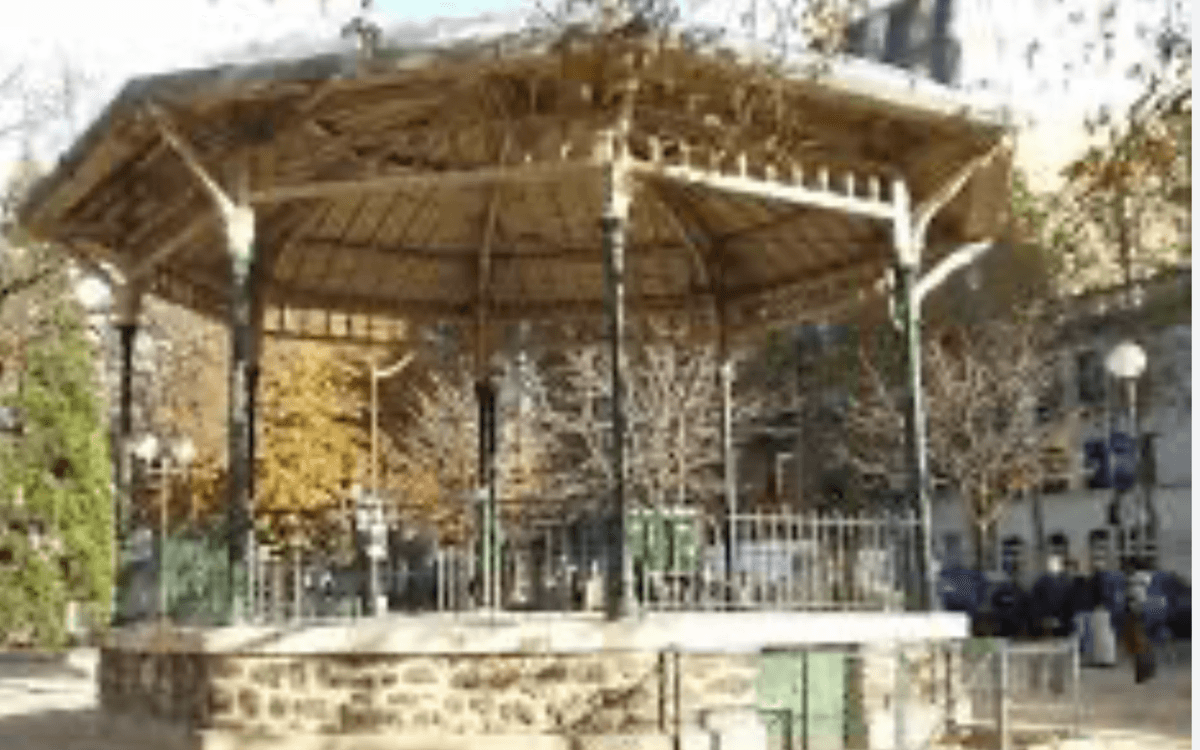 Kiosques en fete au boulevard blanqui