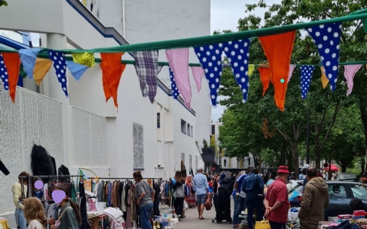 Vide-grenier des Amandiers