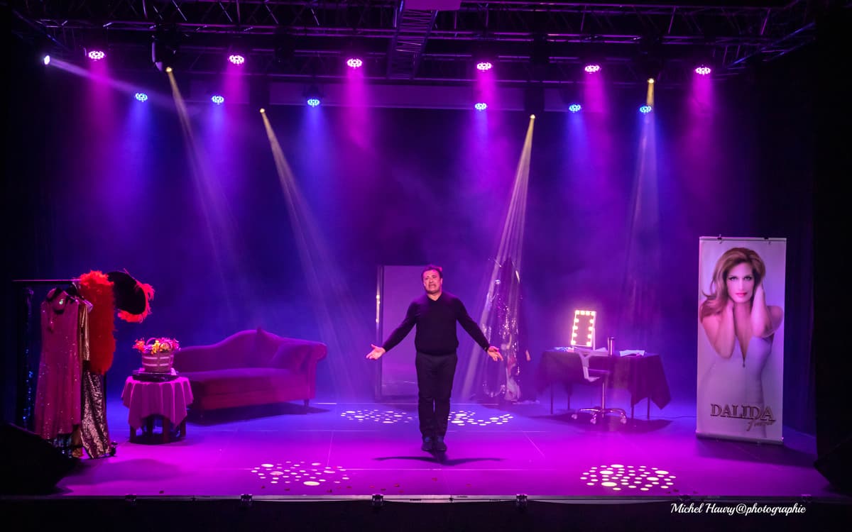 Seul en scène musical : "Fini la comédie ! Mes confidences à Dalida"
