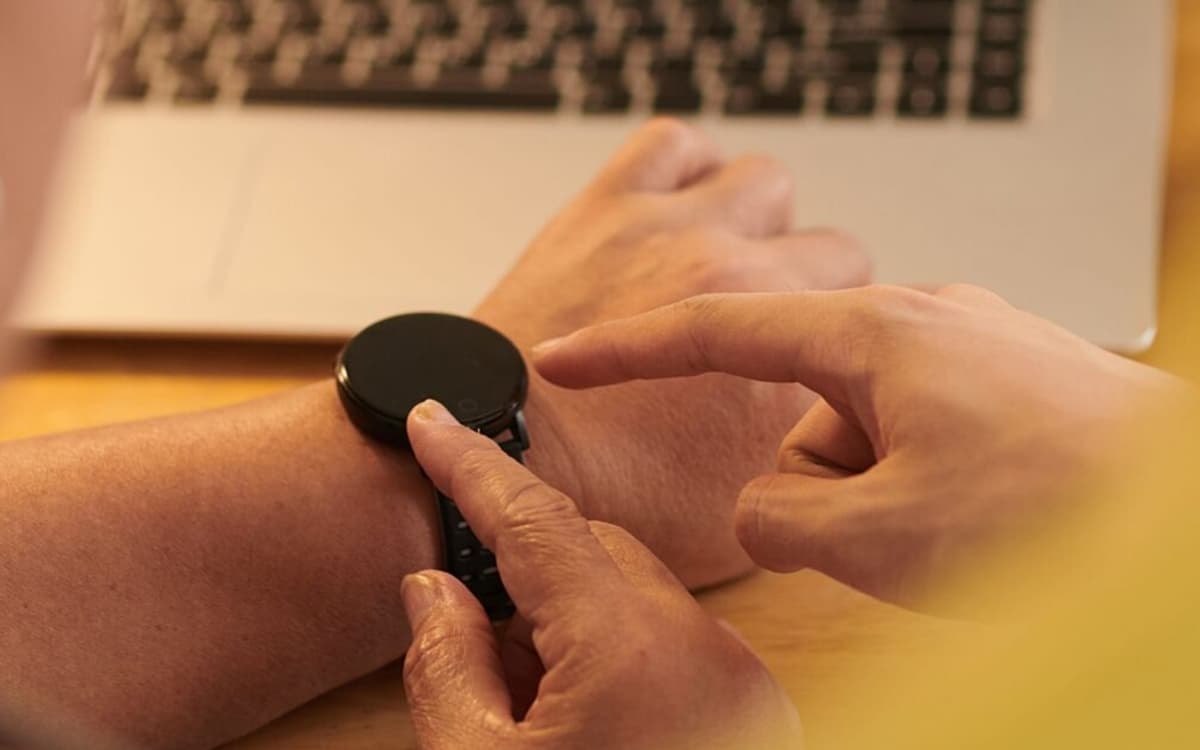 Visioconférence : Comment accompagner la vie à domicile de proches fragiles avec la téléassistance ?