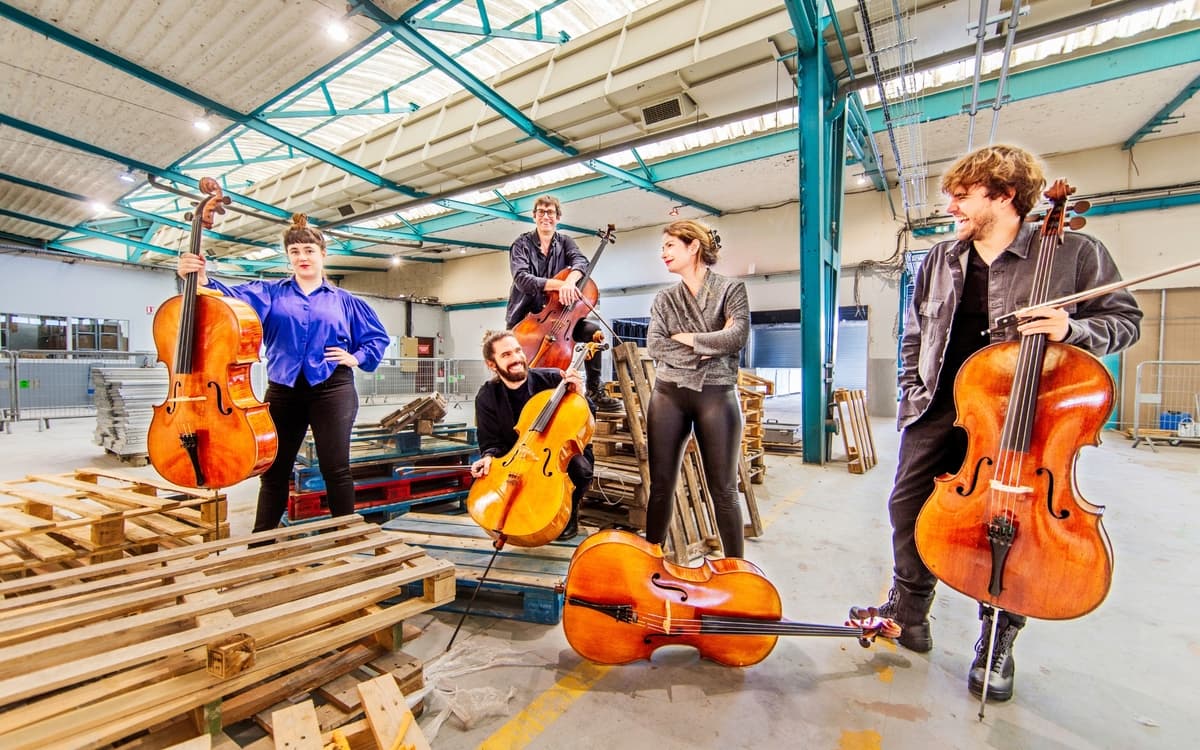 5 violoncelles et électronique, le Bleue Quintet en concert à Paris !