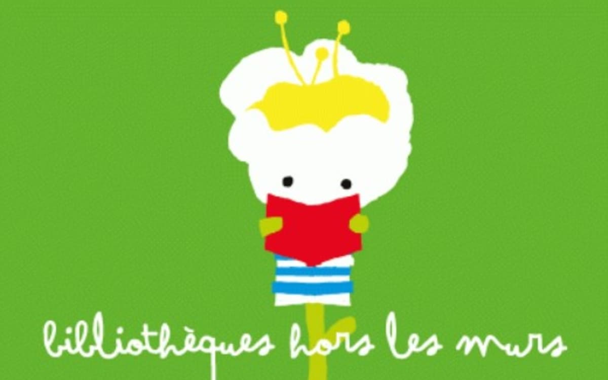 La bibliothèque Hergé prend l’air !