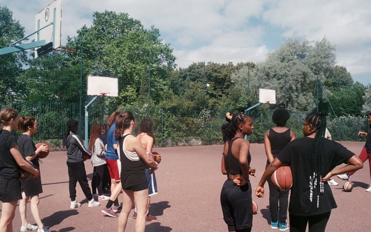 Paris sport proximité : remise en forme au square Maurice Kriegel