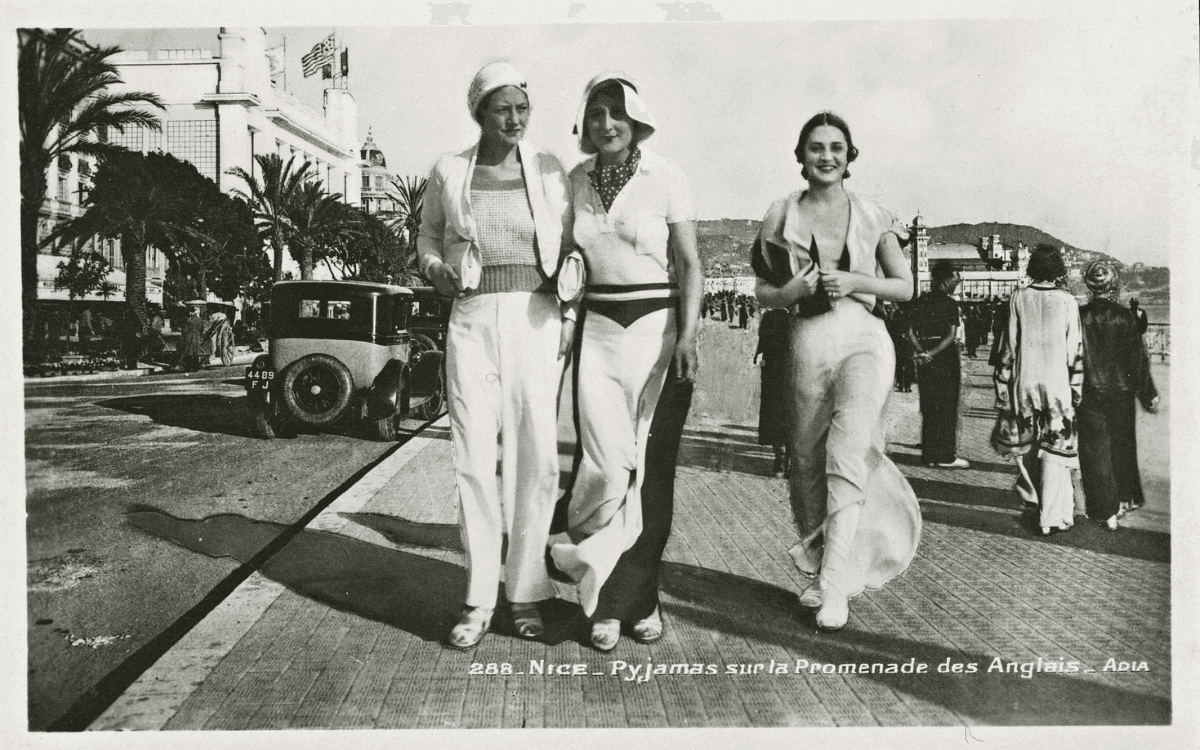 Exposition "Modes !" : l'évolution du vêtement féminin, 1900-1949