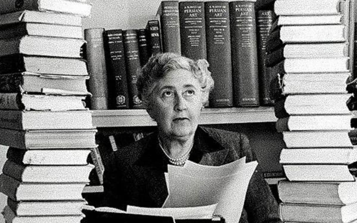 Tea-time et lectures : ambiance Agatha Christie