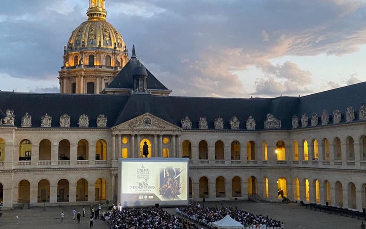 Cinéma en plein air : les Invalides font leur cinéma !