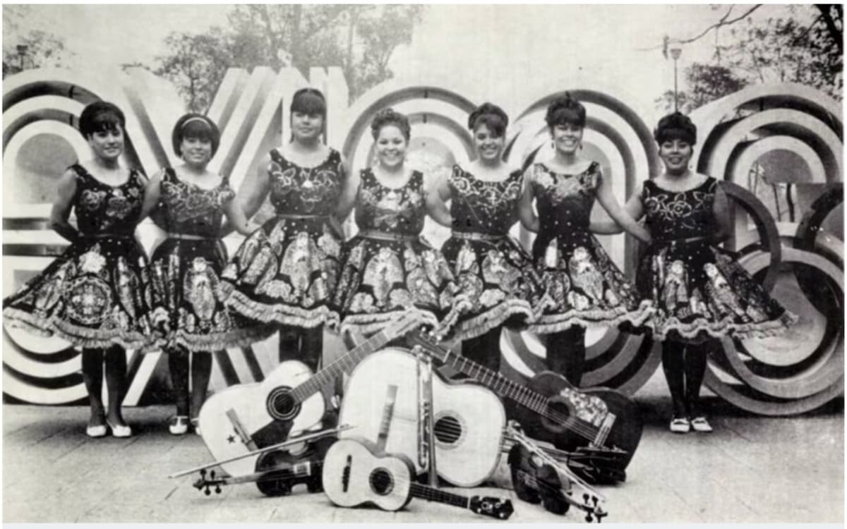 Expo Photo - Femme Mariachi à travers l'histoire
