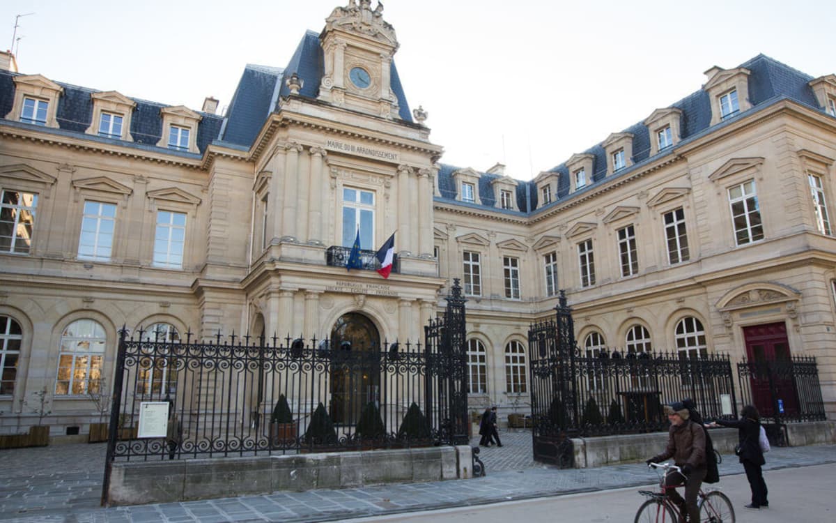 Comment fonctionne la Mairie de Paris Centre ?