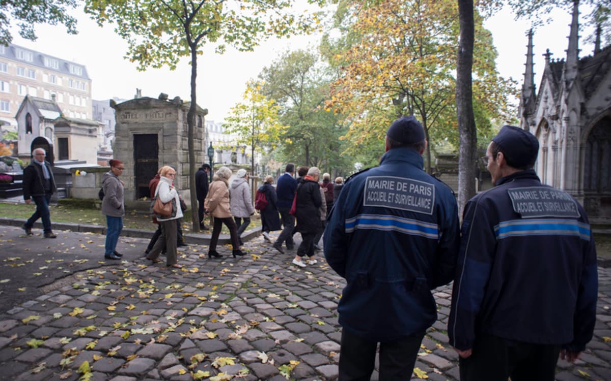 Promenade pédestre à la rencontre des agents du cimetière du Montparnasse