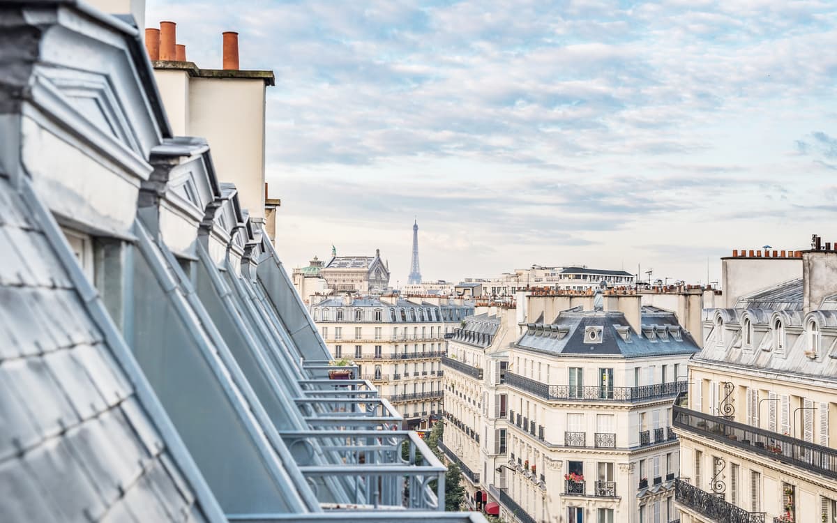 Venez découvrir deux métiers de la Direction du Logement et de l’Habitat au service des usagers parisiens !