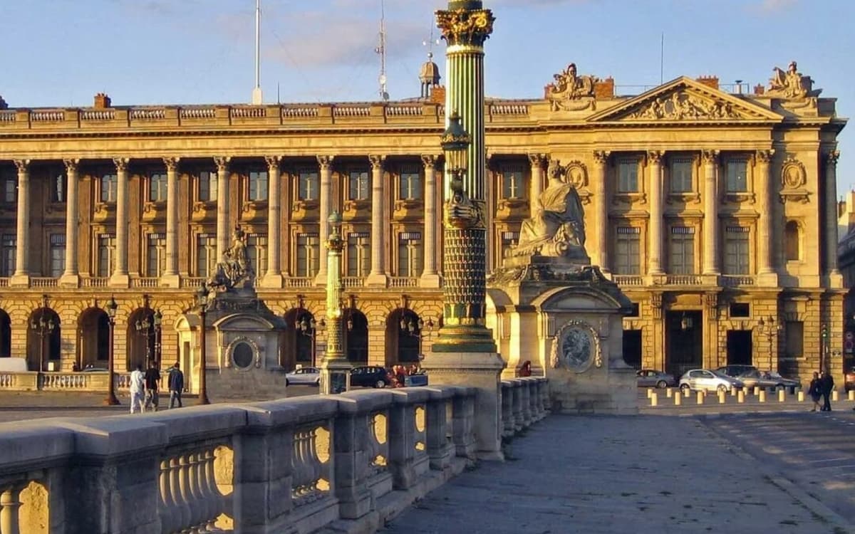 Visite de l'Hôtel de la Marine